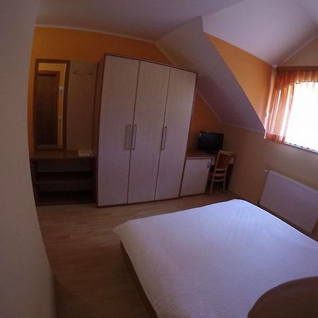 佩希恩罗迪住宿加早餐旅馆 Gornja Stubica 外观 照片